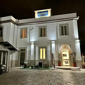 Szálloda Academy, Fiumicino